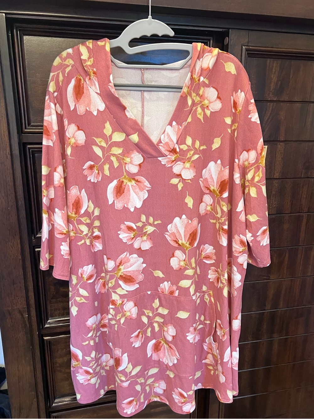 Size 3x- floral tunic with hood